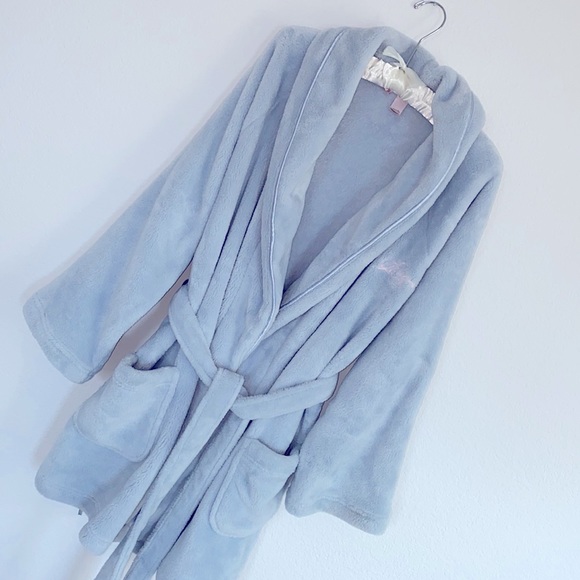 NEW VS The Cozy Hooded Short Robe XS/S - Picture 4 of 12